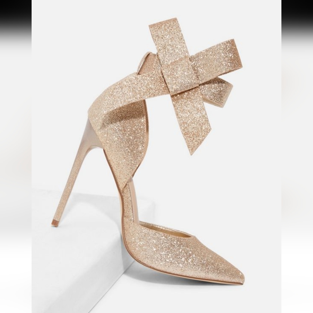 Lucia Bow Strap Pump Size 10